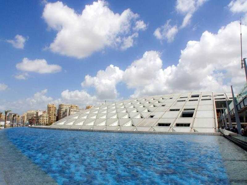 مكتبة الإسكندرية تحتفي بافتتاح المتحف المصري مع جمهور المحافظة