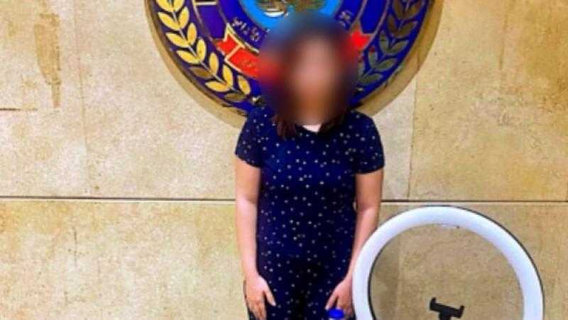 تفاصيل جديدة بشأن حبس بلوجر بالتجمع