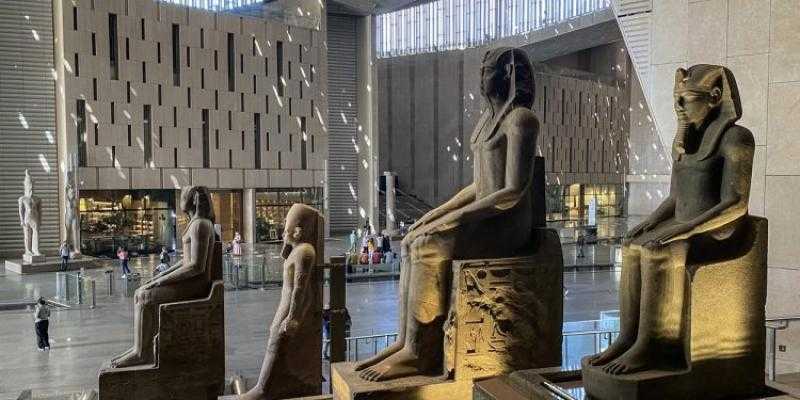 «لاتينوس» المكسيكية عن المتحف المصري الكبير: الهرم الرابع يفتح أبوابه للعالم