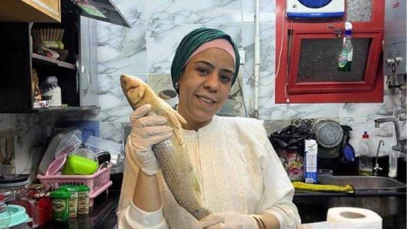 من فيديوهات التيك توك للحبس.. القصة الكاملة لأزمة أم مكة بائعة الفسيخ