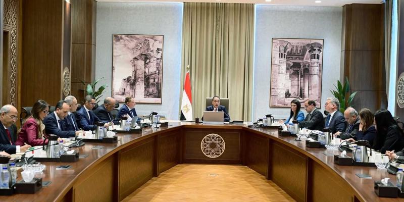 رئيس الوزراء يتابع موقف تنفيذ مشروعات الطاقة المُتجددة وربطها على الشبكة القومية للكهرباء