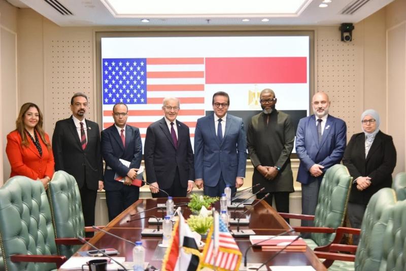 وزير الصحة يستقبل وزير خارجية ولاية نبراسكا الأمريكية لبحث سبل تعزيز التعاون في القطاع الصحي