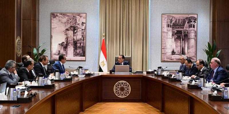 رئيس الوزراء يتابع إجراءات وخطوات بدء تطبيق المرحلة الثانية لمنظومة التأمين الصحي الشامل