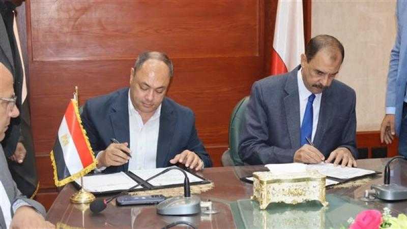 محافظ سوهاج ورئيس هيئة تنمية الصعيد يوقعان 3 بروتوكولات لإقامة مشروعات جديدة