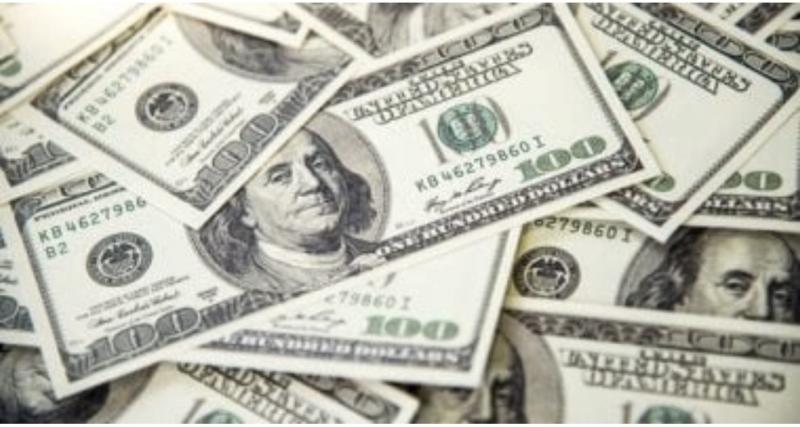 سعر الدولار أمام الجنيه اليوم الإثنين فى البنك التجارى الدولى 47.20 جنيها للشراء