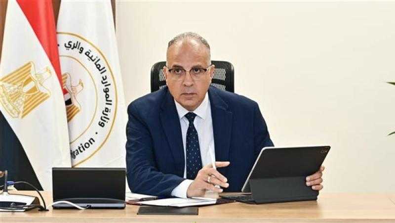 وزير الري يتابع حالة الرى بمحافظة الفيوم ونتائج موسم أقصى الاحتياجات المائية