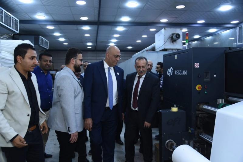 الرئيس التنفيذي لجهاز تنمية المشروعات ومحافظ أسيوط يتفقدان مصانع شباب أسيوط الممولة من الجهاز