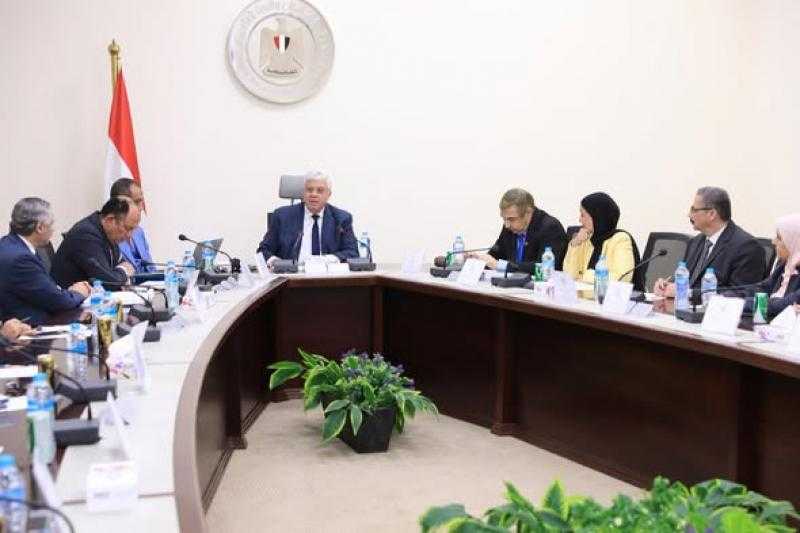 وزير التعليم العالي يترأس اجتماع مجلس صندوق الاستشارات والدراسات والبحوث الفنية والتكنولوجية