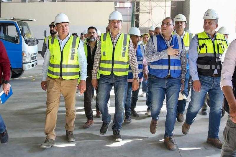 وزير قطاع الأعمال العام يتابع ميدانيًا تقدم أعمال المرحلة الثانية من المشروع القومي لتطوير صناعة الغزل والنسيج