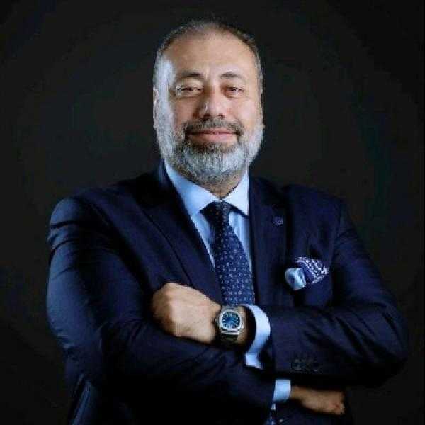 العضو المنتدب لـ«ثروة للتأمين»: الذكاء الاصطناعي والرقمنة مستقبل الصناعة.. ومن لا يتقدم سيتقادم