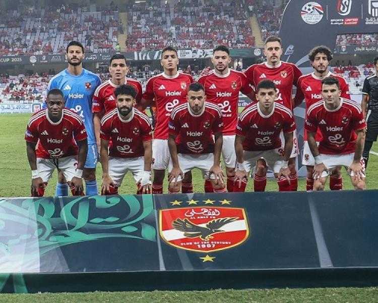 بعثة الأهلي تصل فندق الإقامة في أبوظبي