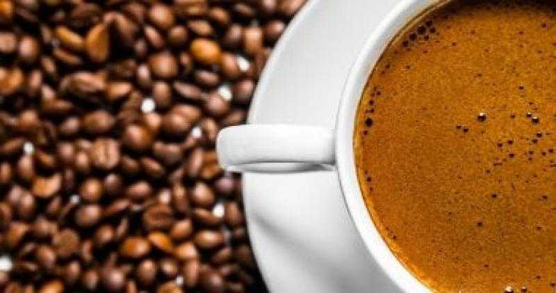 هل شرب الشاى أو القهوة يخفف من الصداع.. اعرف رأى الأطباء