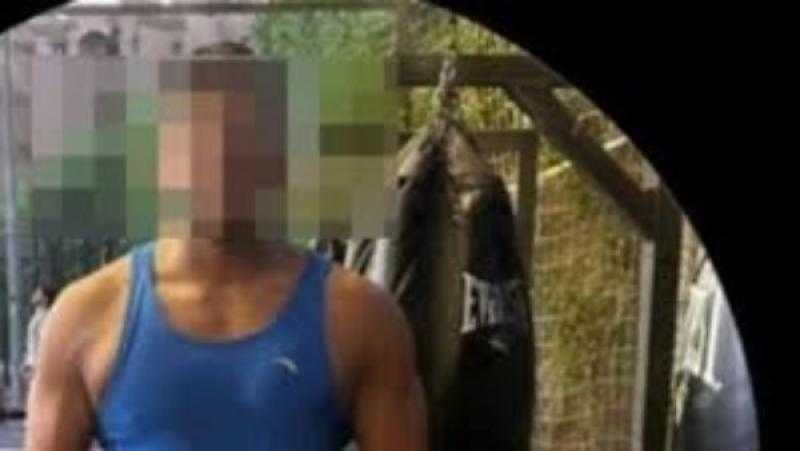 إيداع الملاكم ووالده في قضية تعدي بيفرلي هيلز قفص الاتهام