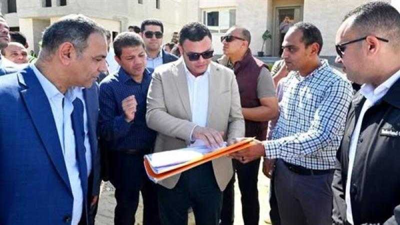 وزير الإسكان يتفقد مشروعي M8 by the lake وبوغاز توصيل المياه لبحيرة نيو مارينا
