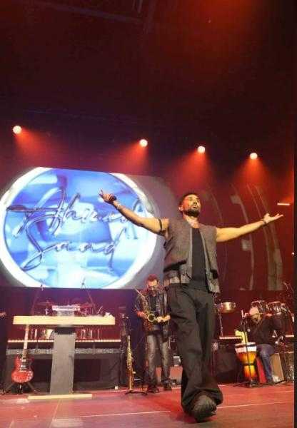 أحمد سعد يبدأ جولته العالمية بحفل ضخم في باريس