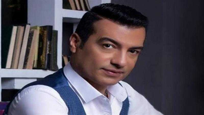 أخد تليفوناتي ومشي.. إيهاب توفيق يروي موقفا مضحكا تعرض له بسبب محمد منير