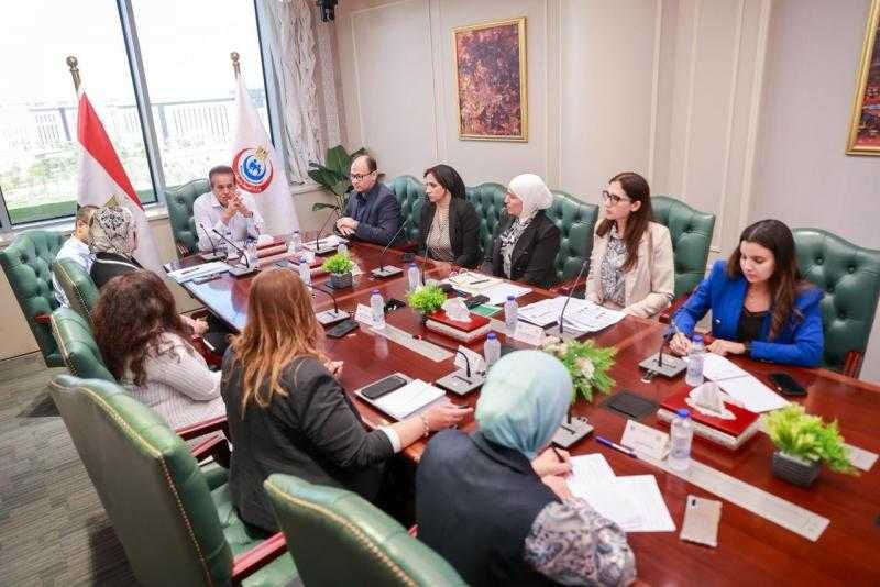 وزير الصحة يترأس اجتماعًا لتطوير خدمات العلاج الطبيعي ومعامل التحاليل بمستشفيات القطاع العلاجي