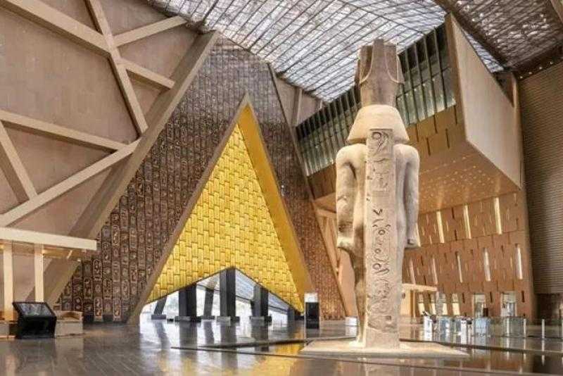 رئيس هيئة المتحف المصري الكبير: قررنا قصر الحجز على الإنترنت بالعطلات الرسمية ونهاية الأسبوع