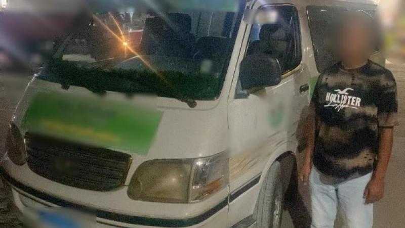 سمح لطفل بقيادة السيارة.. القبض على سائق ميكروباص تابع لمدرسة بالإسكندرية