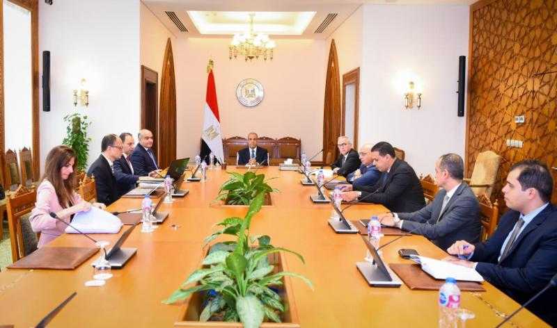 وزير الخارجية يتابع مشروع رقمنة وتحديث منظومة الوثائق والمستندات التاريخية