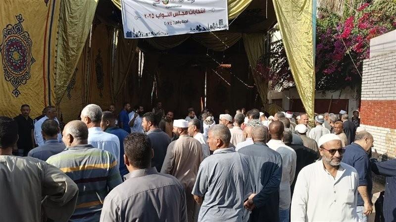 ” إكسترا لايف”: توافد أعداد كبيرة من الناخبين على لجان الاقتراع بالبحيرة