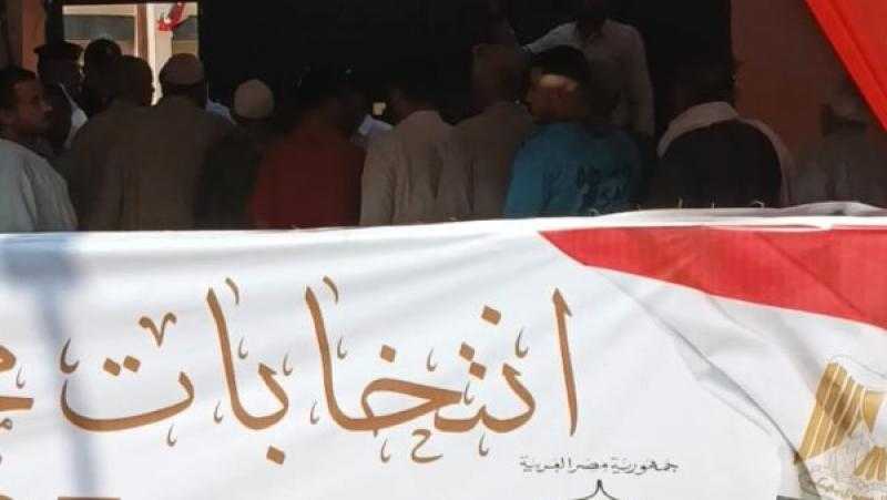 توافد كبير على مدرسة المنوات الثانوية بنين في ثاني أيام الانتخابات| صور