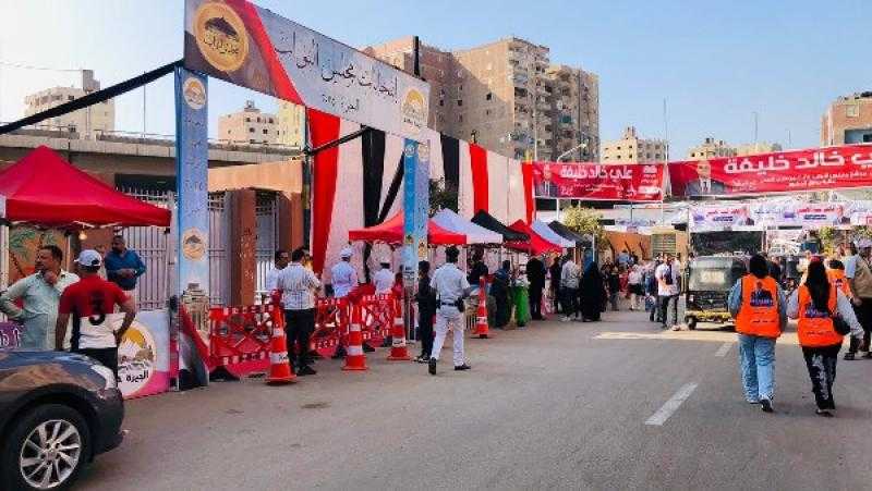 الائتلاف المصري: انتظام التصويت وتراجع مظاهر الحشد في بداية اليوم الثاني