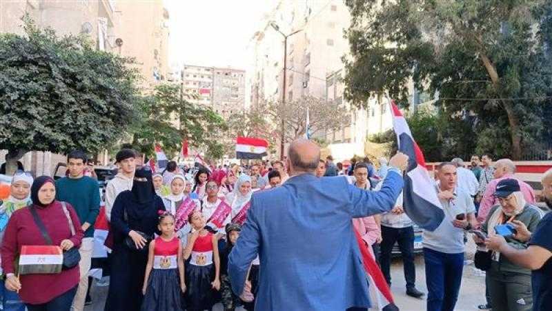 مراسلة ”إكسترا نيوز” تنقل كواليس عملية التصويت في الجيزة