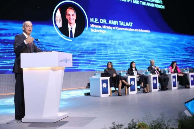 وزير الاتصالات: استخدام تقنيات الذكاء الاصطناعي في منظومة الصحة للكشف المبكر عن عدد من الأمراض