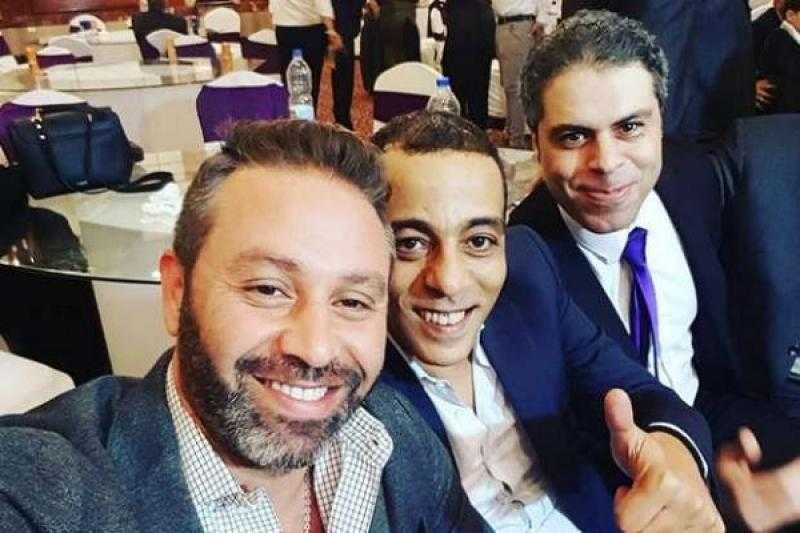 حازم إمام ينعى محمد صبري: «الصدمة شديدة وربنا يصبّرنا»