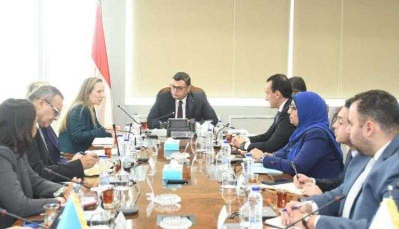 وزير الإسكان يبحث مع بعثة البنك الدولي التعاون المشترك