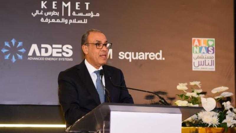 وزير الخارجية: صلابة الدولة ورؤية القيادة ووعي الشعب أسهم في استقرار الوطن ودعم التنمية وجهود السلام