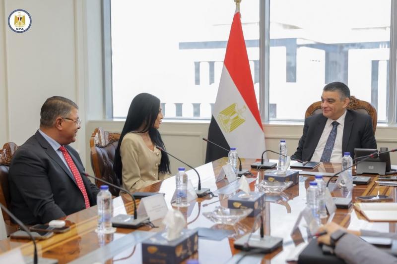 التعاون بين هيئة الشراء الموحد وشركة أورجانون الأمريكية لتعزيز توطين صناعة منتجات دعم صحة المرأة في مصر