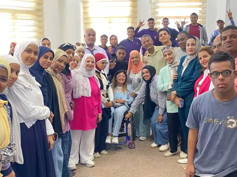 المشرف على ”القومي لذوي الإعاقة” تفتتح ورشة تدريبية لمشروع ”استثمر في نفسك” بأسوان