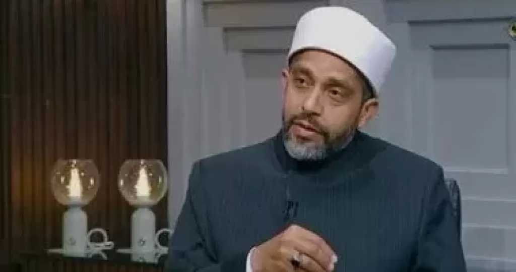 غيرت عملة لشخص ما بالسوق السوداء ثم حاسبته بسعر البنك؟ أمين الفتوى يوضح