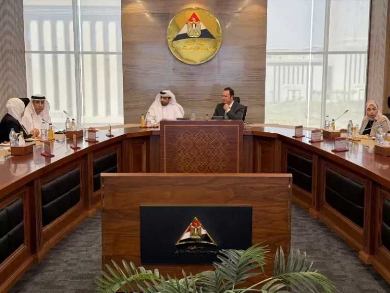 ”معلومات الوزراء” يستقبل وفدًا رفيع المستوى من إمارة الشارقة لبحث تعزيز التعاون بين الجانبين