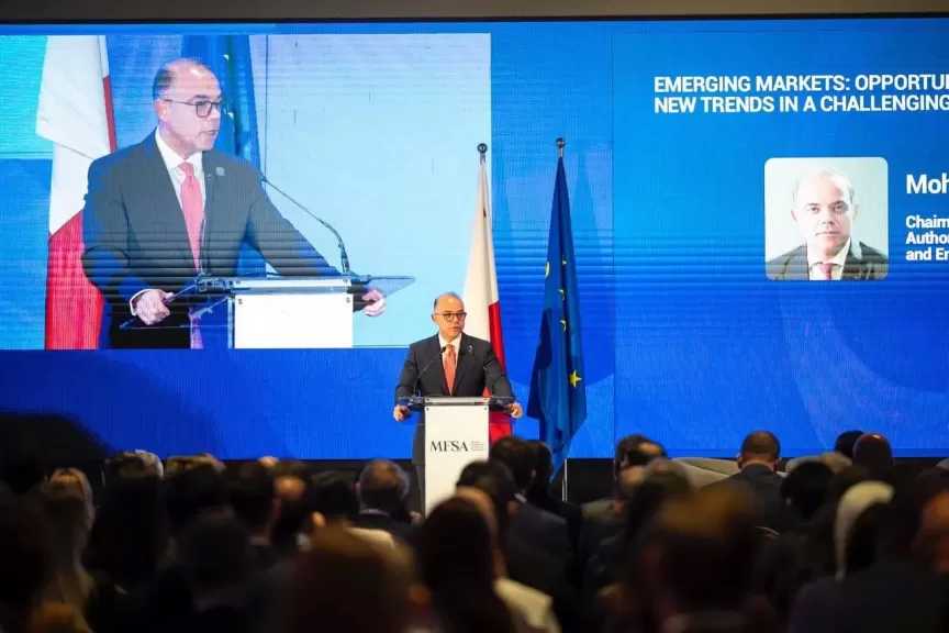 رئيس هيئة الرقابة المالية يلقي الكلمة الرئيسية بالمؤتمر العام لهيئة الخدمات المالية في مالطا