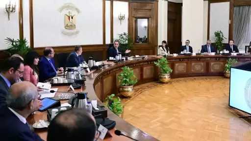 رئيس الوزراء يترأس اجتماع المجموعة الوزارية الاقتصادية