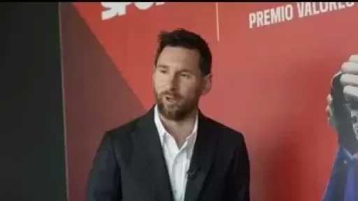 ميسي: كنت أتمنى إنهاء مسيرتى فى برشلونة وسأعود يوما ما