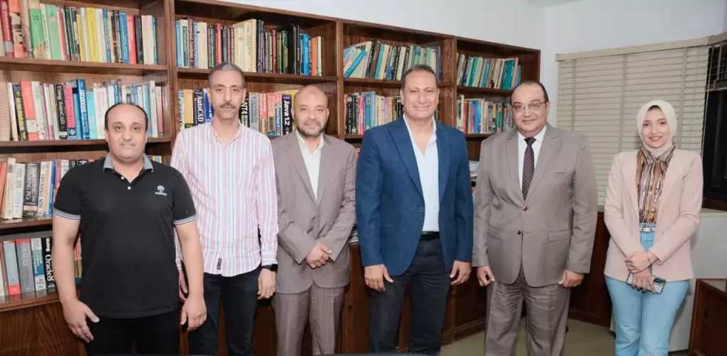 تعاون استراتيجي بين ”أماك” والمنظمة العالمية لخريجي الأزهر لتأهيل الخريجين رقميًا