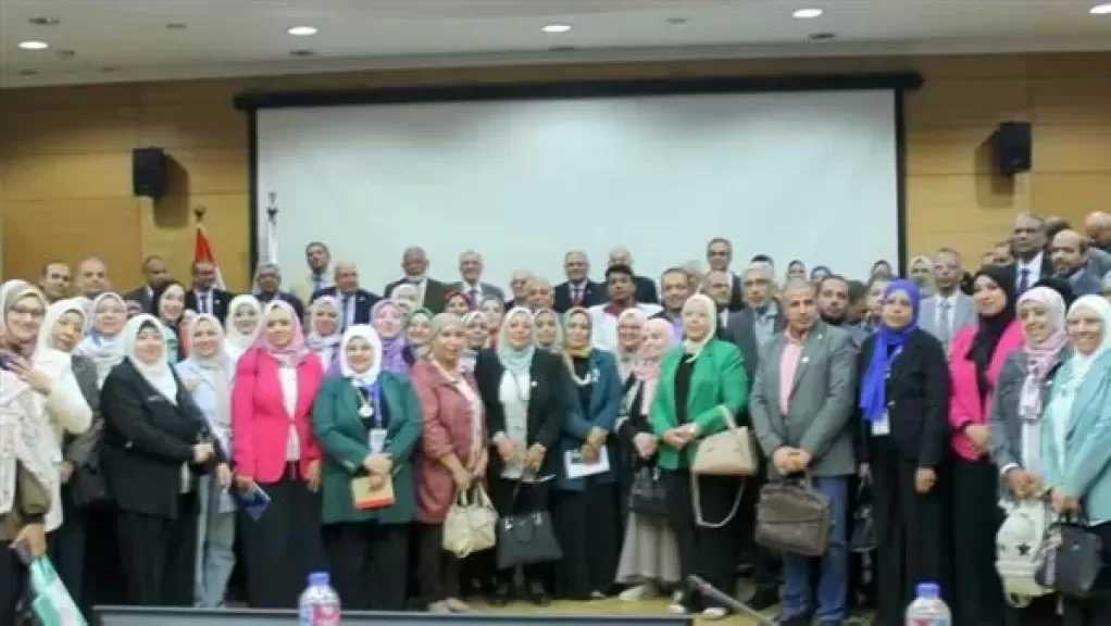 البحوث الزراعية يستعرض استخدامات الذكاء الاصطناعي في تطوير الأداء البحثي