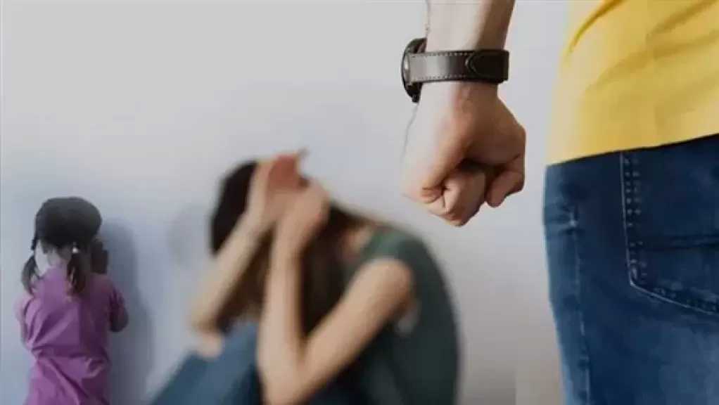 خبير قانوني: العنف الأسري أزمة أخلاقية.. ومصر تخوض حرب أجيال متطيرة بأذرع السوشيال ميديا