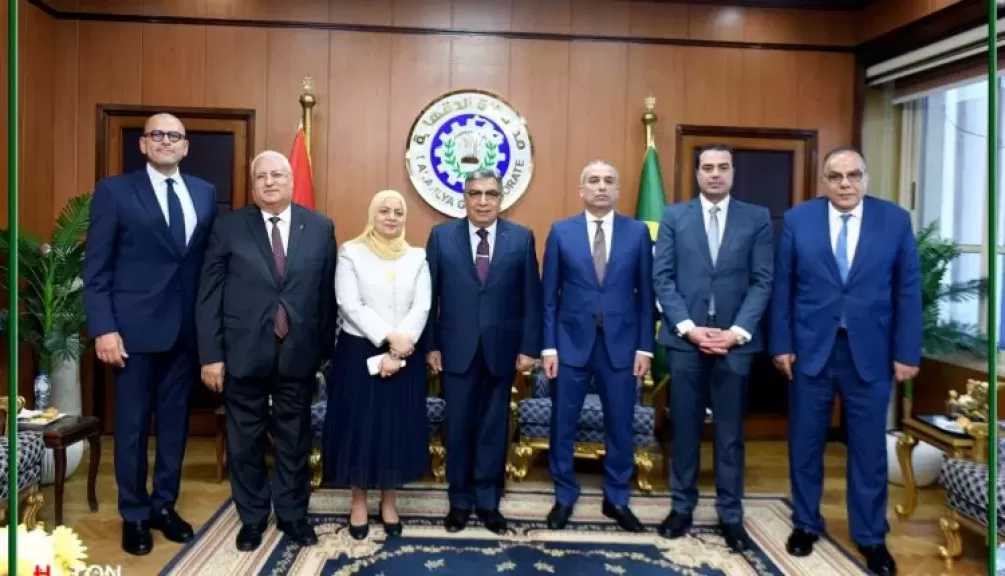 رئيس البنك الزراعي المصري يلتقي محافظ الدقهلية لتعزيز أوجه التعاون في المشروعات التنموية وتمويل صغار المزارعين