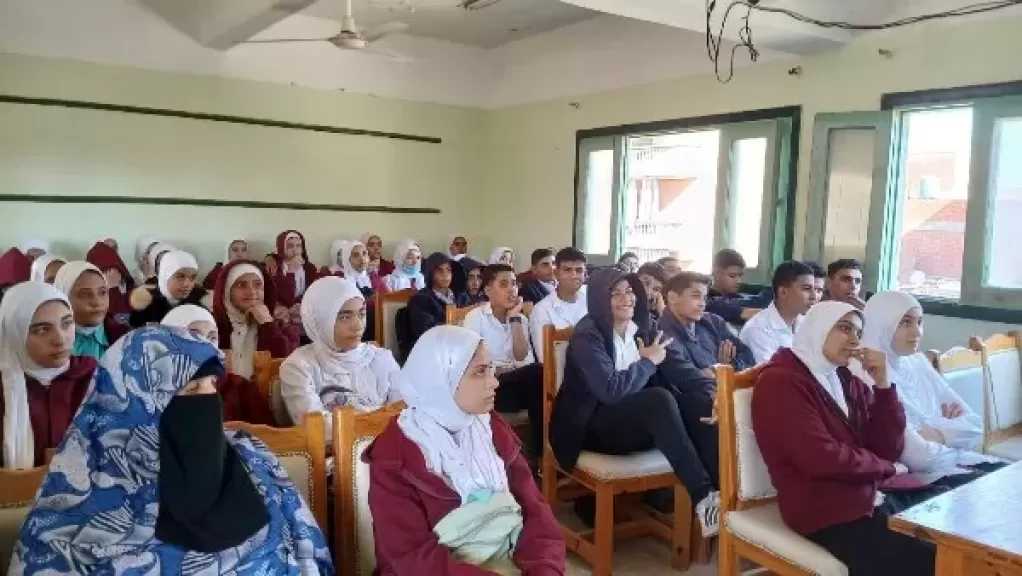 محافظ كفر الشيخ يتابع فعاليات الأسبوع الأول لمبادرة أسرة المستقبل.. صور