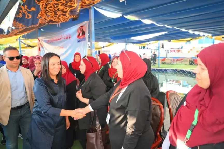 وزيرة التضامن الاجتماعي تلتقي الرائدات الاجتماعيات بمحافظة الوادي الجديد