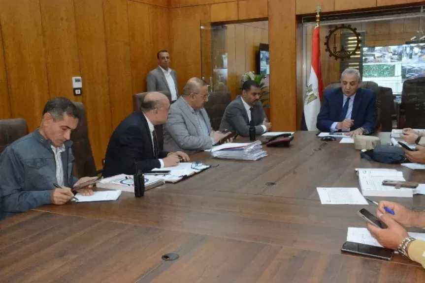 محافظ الغربية يتابع سير انتخابات مجلس النواب من مركز الطوارئ