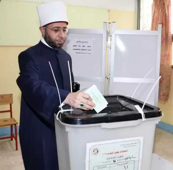 وزير الأوقاف يُدلي بصوته في انتخابات النواب 2025 ويدعو جميع الناخبين للمشاركة