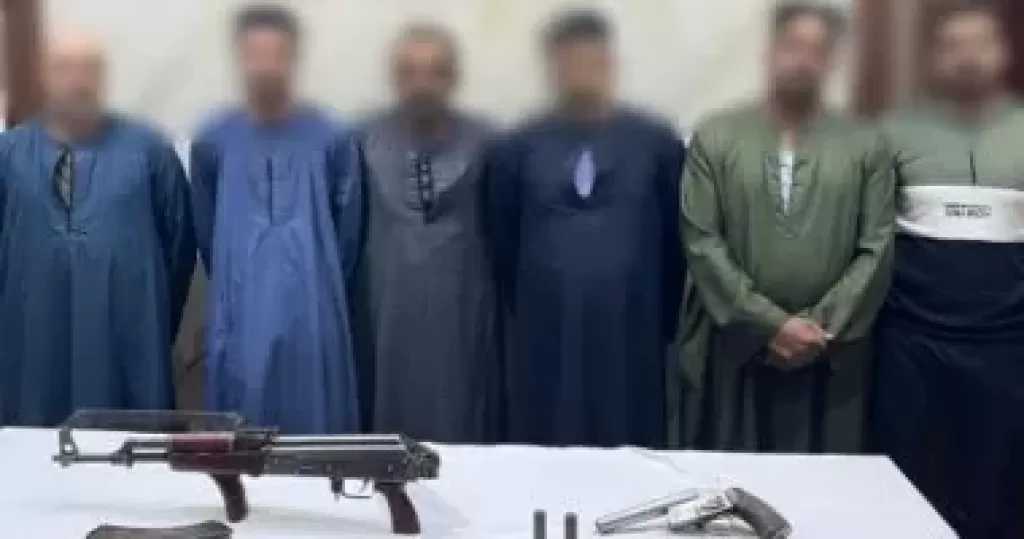 سقوط عصابة الزئبق الأحمر فى المنيا.. وقائع نصب بمادة كيميائية