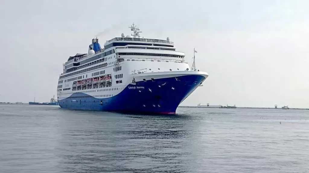 ميناء غرب بورسعيد يستقبل السفينة السياحية CELESTYAL JOURNEY وعلى متنها 900 فرد