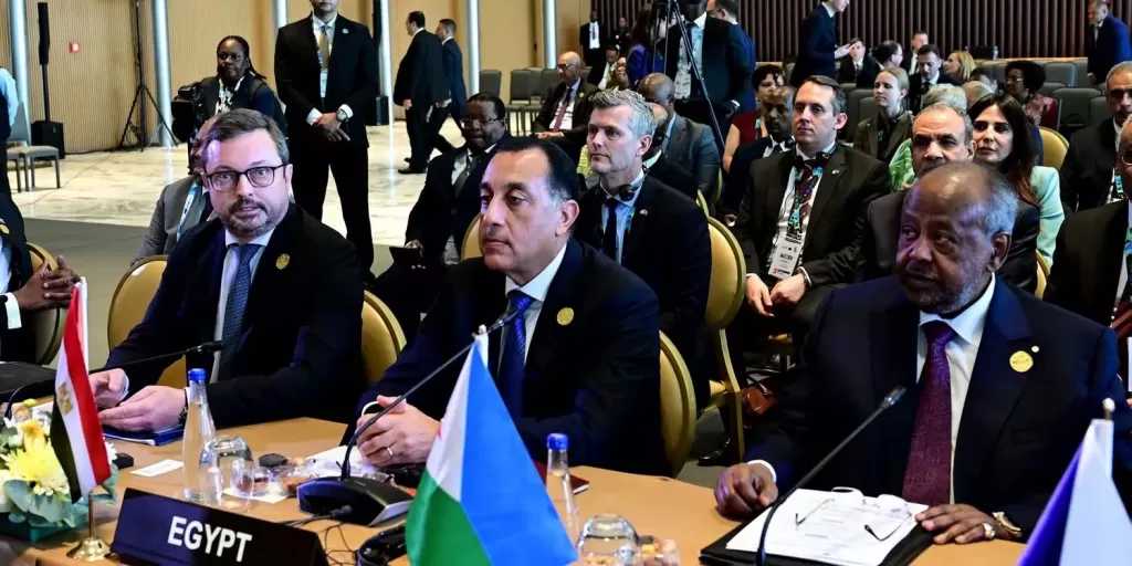 رئيس الوزراء يشارك بالجلسة الافتتاحية في القمة السابعة بين الاتحاد الأفريقي والاتحاد الأوروبي بجمهورية أنجولا